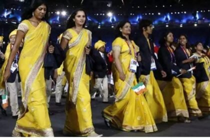 Olympic parade of Indian women athletes with sarees!